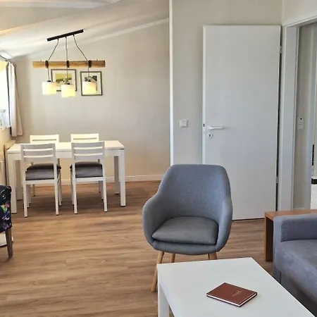 385, Seepark Apartment