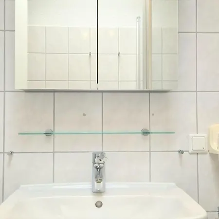 385, Seepark Apartment